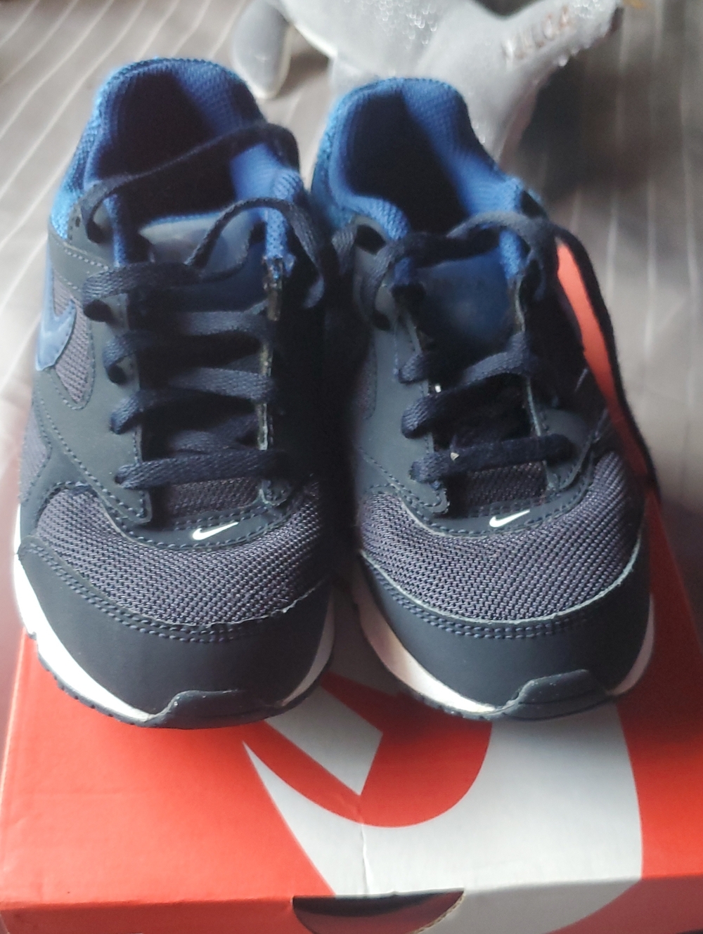 Nike Kids Navy and Blue Athletic Sneakers